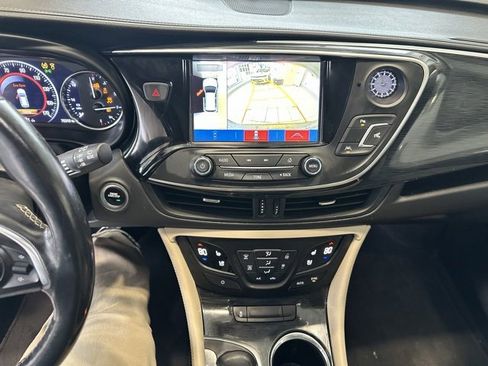 Used 2018 Buick Envision Premium w/ Driver Confidence Package image 11
