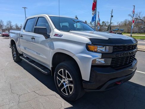 Used 2019 Chevrolet Silverado 1500 Custom Trail Boss w/ Custom Convenience Package image 7