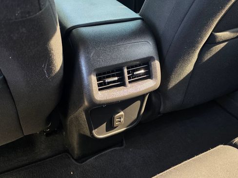 Used 2021 Chevrolet Equinox LT FWD image 37