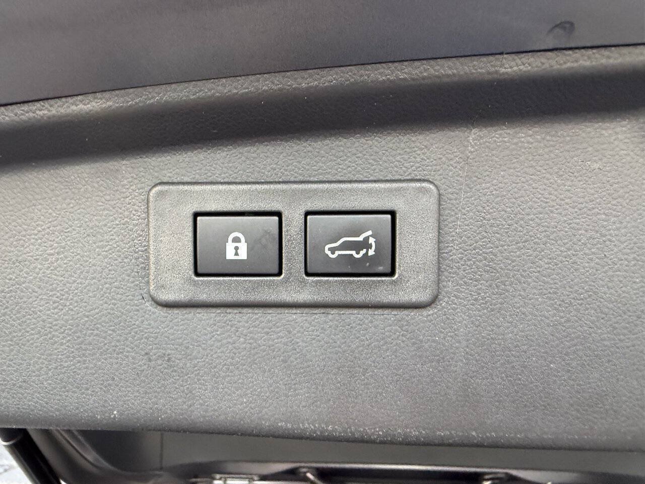 Used 2025 Subaru Outback Limited AWD/4WD image 21