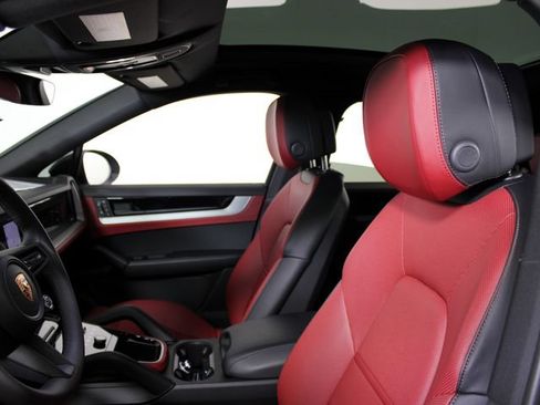 Certified 2026 Porsche Cayenne S AWD/4WD image 21