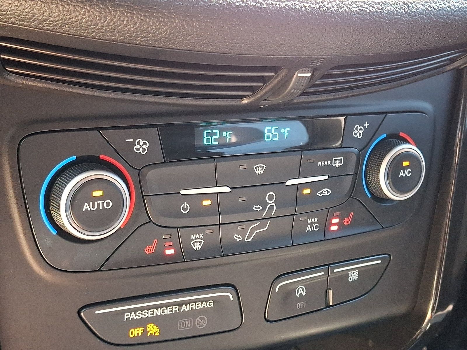 Used 2019 Ford Escape SEL AWD/4WD image 15