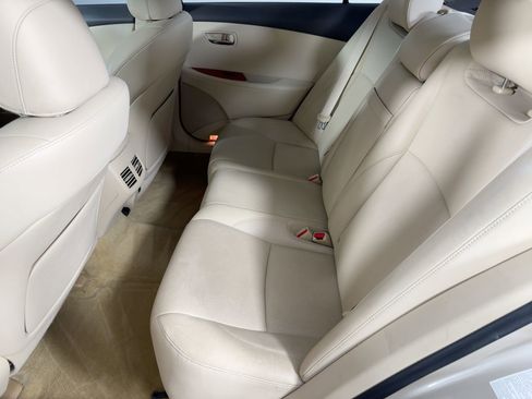 Used 2011 Lexus ES 350 image 14