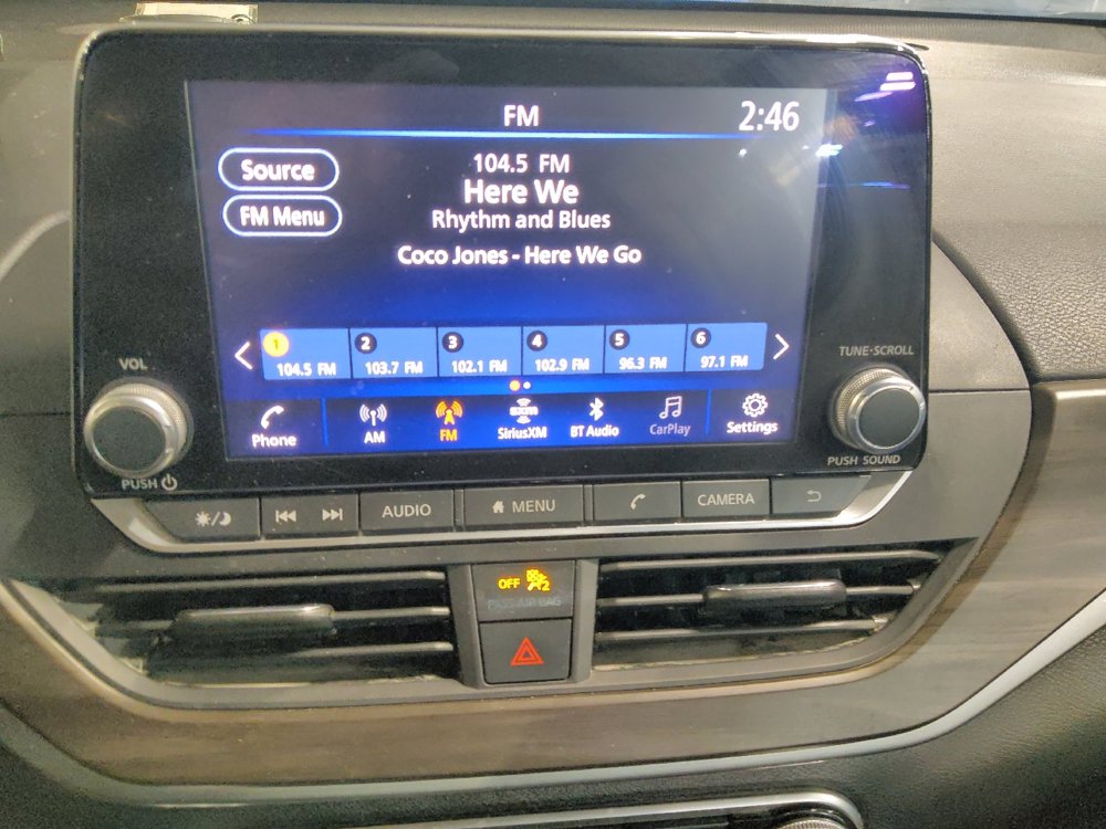 Used 2024 Nissan Altima 2.5 SV FWD image 25