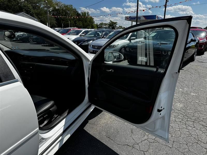 Used 2015 Chevrolet Impala LTZ FWD image 15