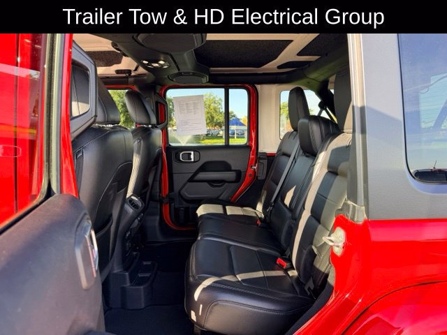 Used 2022 Jeep Wrangler Unlimited Sahara AWD/4WD image 9