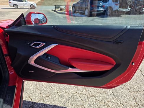 Used 2019 Chevrolet Camaro LT RWD image 13