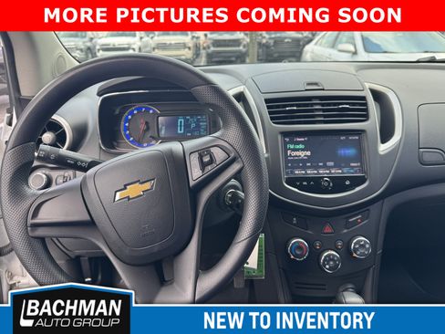 Used 2016 Chevrolet Trax LS FWD image 7