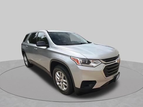 Used 2020 Chevrolet Traverse LS FWD image 7