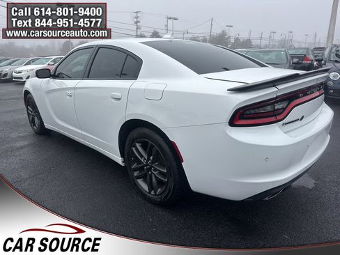 Used 2019 Dodge Charger SXT w/ Blacktop Package image 5