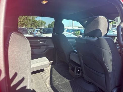 Used 2022 RAM 1500 Big Horn AWD/4WD image 9