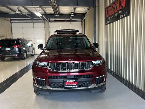 Used 2022 Jeep Grand Cherokee L Limited image 7