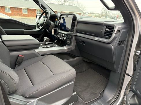 New 2026 Ford F150 XLT w/ XLT Black Appearance Package AWD/4WD image 17