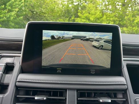 Used 2024 Chevrolet Tahoe LT RWD image 19
