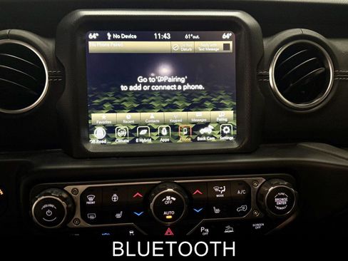 Used 2022 Jeep Wrangler Unlimited Sahara w/ Cold Weather Group AWD/4WD image 24
