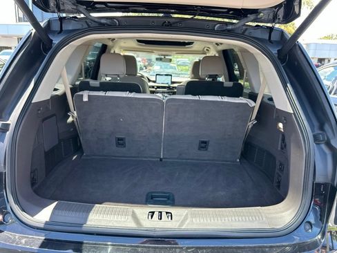Used 2023 Lincoln Aviator Reserve w/ Equipment Group 201A AWD/4WD image 47