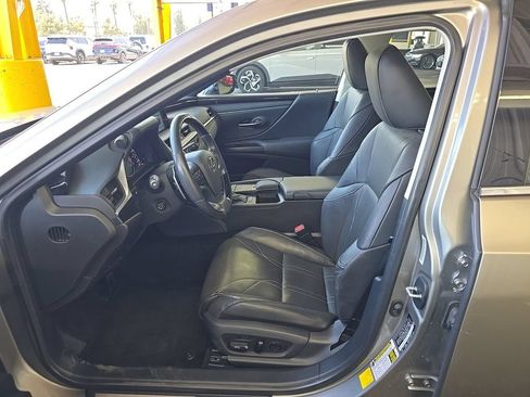 Used 2020 Lexus ES 350 w/ Accessory Package FWD image 8