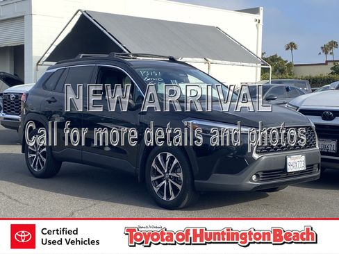Certified 2023 Toyota Corolla Cross XLE FWD image 1