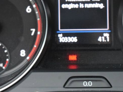 Used 2018 Volkswagen Atlas SE FWD image 25