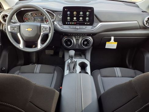 New 2026 Chevrolet Blazer LT w/ Convenience Package image 11