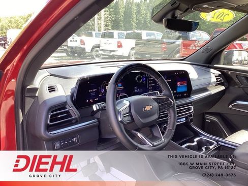 Used 2024 Chevrolet Traverse RS AWD/4WD image 24