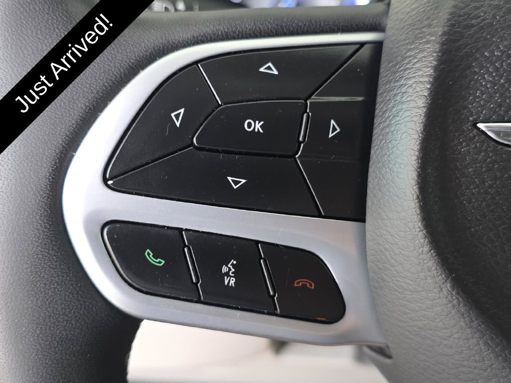 Certified 2024 Chrysler Pacifica Touring-L FWD image 27