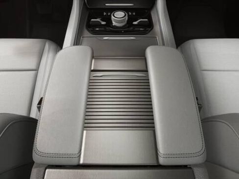 New 2026 Jeep Grand Wagoneer Limited AWD/4WD image 4