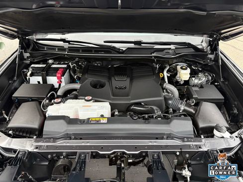 Certified 2025 Toyota Tundra SR5 w/ SR5 Convenience Package AWD/4WD image 26