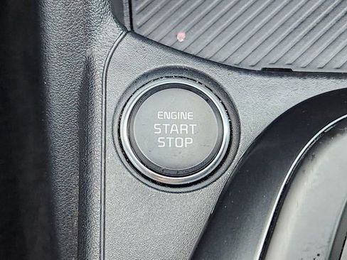 Used 2025 Kia K4 LXS image 18