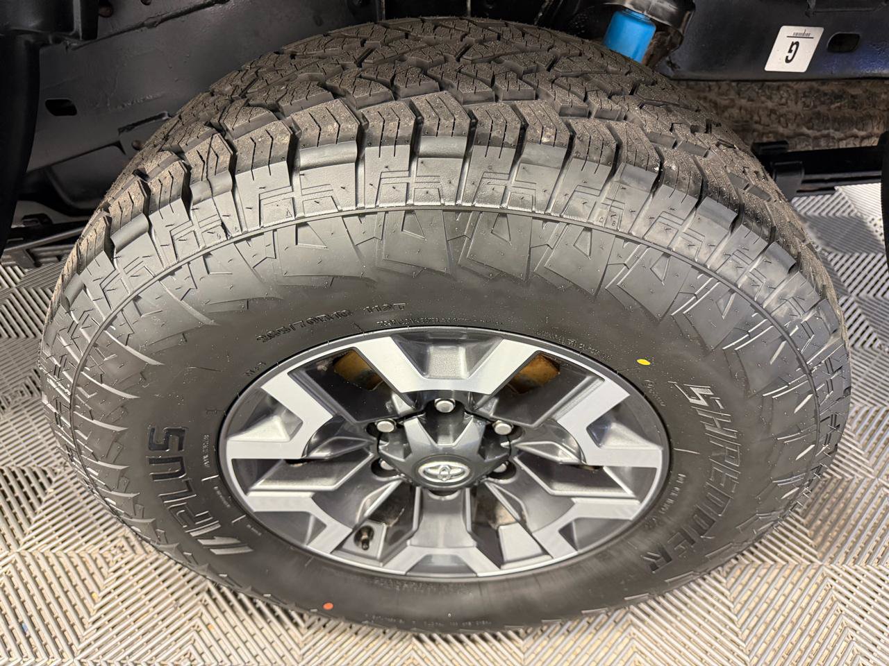 Used 2021 Toyota Tacoma TRD Off-Road AWD/4WD image 37