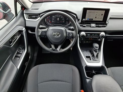Used 2025 Toyota RAV4 LE AWD/4WD image 11