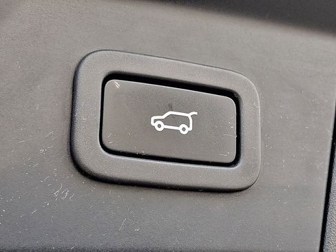 Used 2021 Land Rover Range Rover Velar S image 30