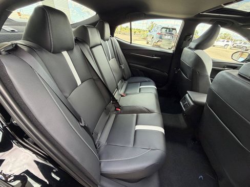 New 2026 Toyota Camry Hybrid AWD/4WD image 16