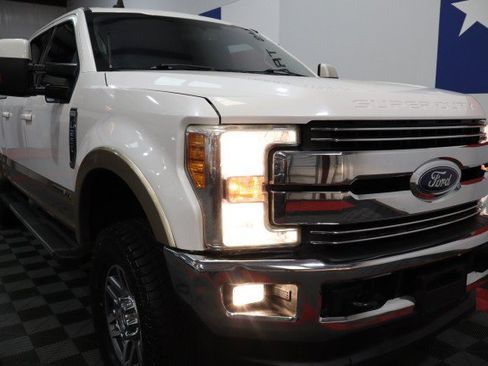 Used 2019 Ford F250 Lariat w/ Lariat Value Package AWD/4WD image 23