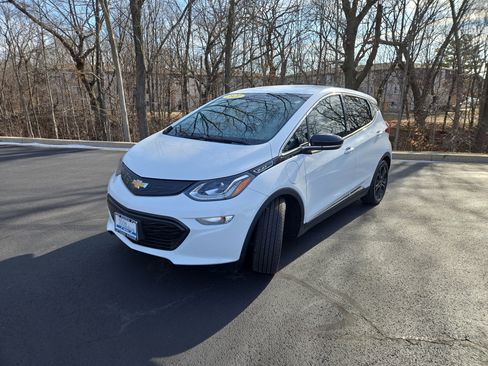 Used 2021 Chevrolet Bolt LT image 4
