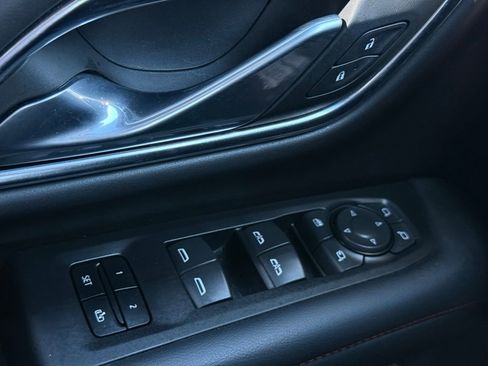 Used 2024 Chevrolet Tahoe RST w/ RST Performance Edition image 21