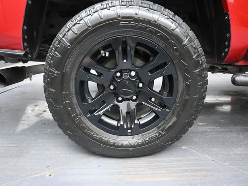 Used 2022 Toyota Tacoma SR AWD/4WD image 24