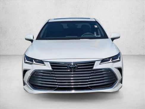 Used 2020 Toyota Avalon Limited w/ Advanced Safety Package image 2