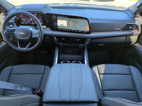 Used 2025 Chevrolet Tahoe High Country image 29