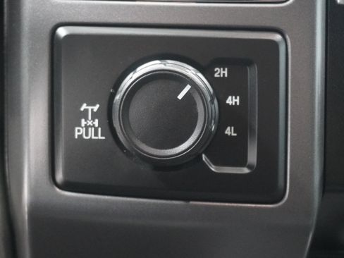 Used 2018 Ford F150 XLT w/ Equipment Group 302A Luxury AWD/4WD image 22