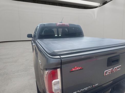 Used 2019 GMC Canyon SLT w/ Driver Alert Package image 3