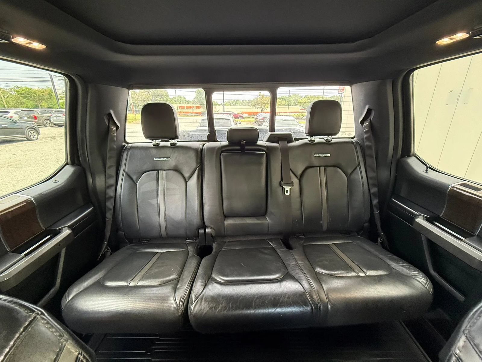 Used 2015 Ford F150 Platinum w/ Equipment Group 701A Luxury AWD/4WD image 23