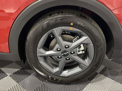 New 2026 Kia K4 LXS image 7