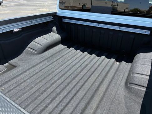 New 2026 Nissan Frontier SV w/ SV Convenience Package RWD image 10