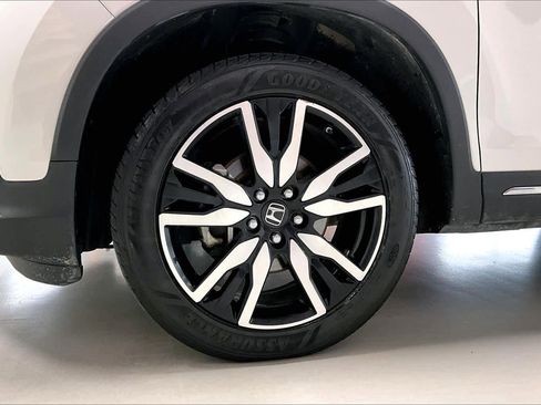 Used 2019 Honda Pilot Elite image 8