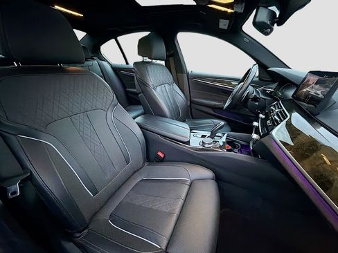Used 2023 BMW 540i w/ M Sport Package RWD image 30