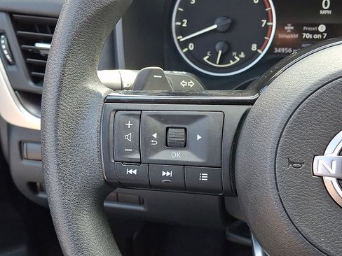 Used 2023 Nissan Rogue SV AWD/4WD image 22