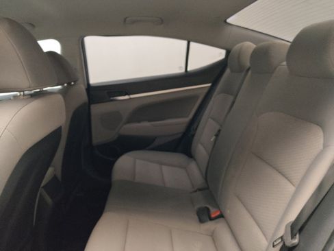 Used 2019 Hyundai Elantra SEL w/ Winter Weather Package FWD image 18