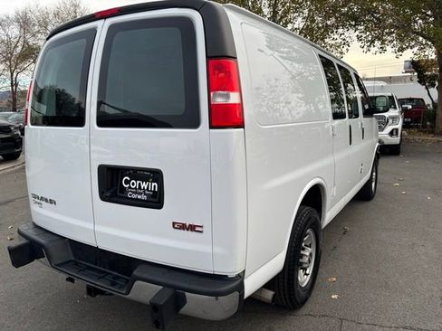 Certified 2022 GMC Savana 2500 w/ Driver Convenience Package image 7