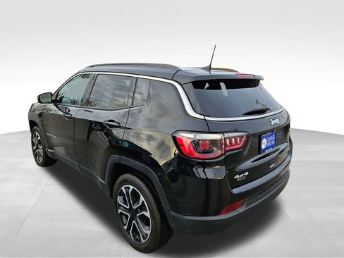 Used 2022 Jeep Compass Limited image 9